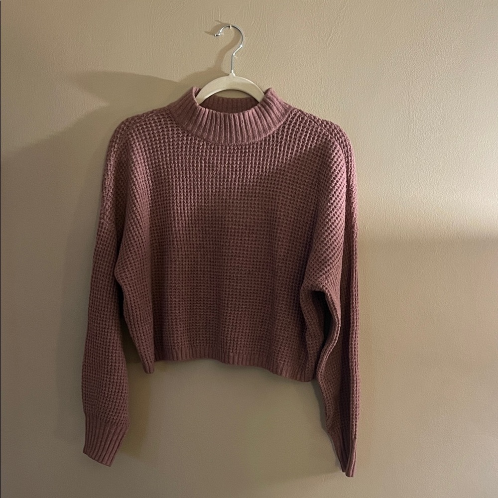 Hollister Women's Mauve Turtleneck Sweater